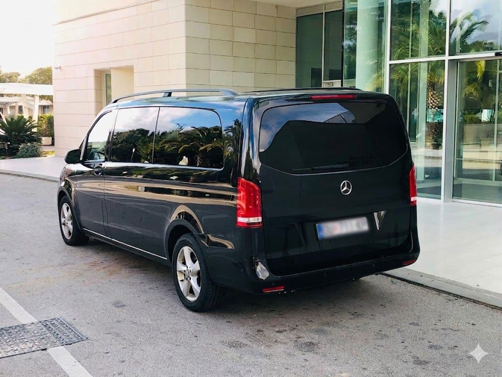 Mercedes-Benz V-Class - image 2