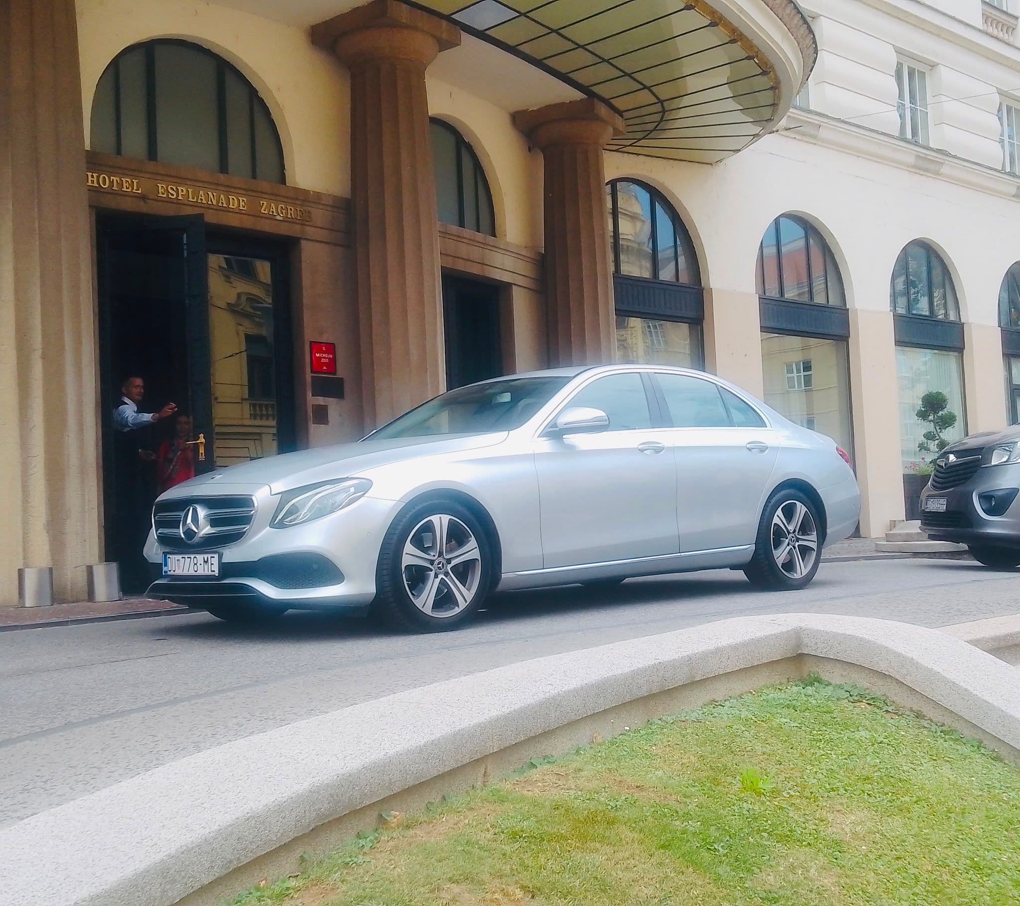 Mercedes-Benz E - image 1